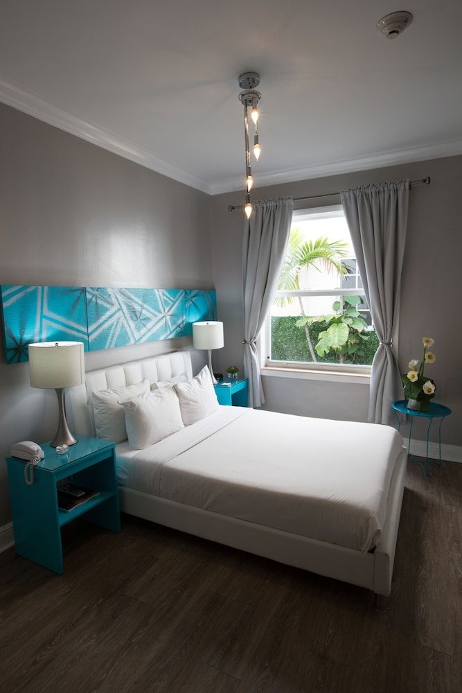 Odyssey of South Beach Apart Hotel Standard Room 3