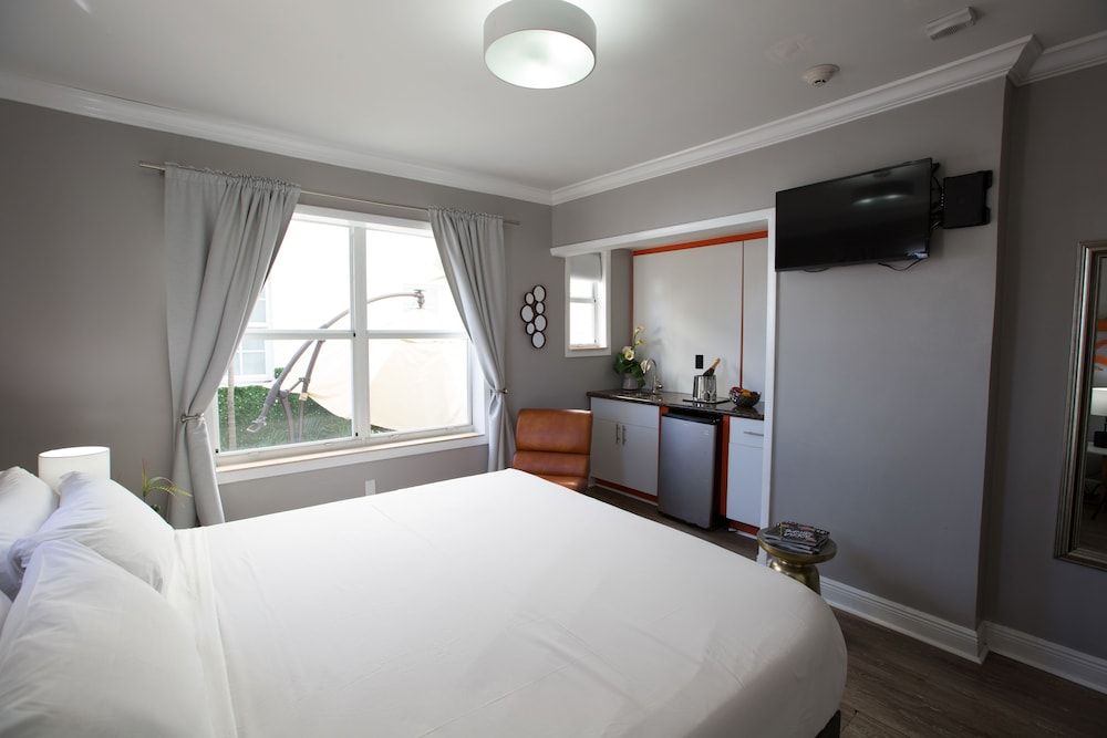 Deluxe Studio, 1 King Bed