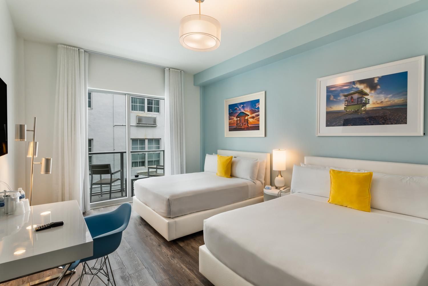 Deluxe Balcony 2 Beds