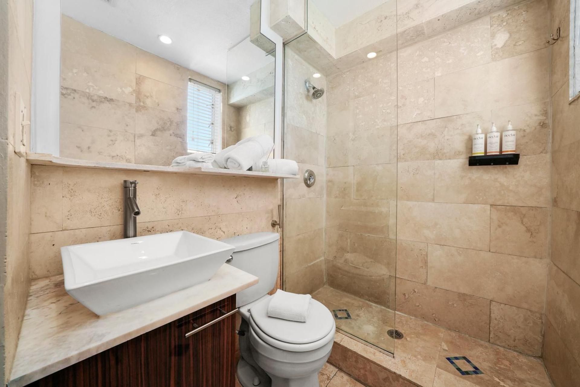 Whitelaw Hotel Standard Double Room 3