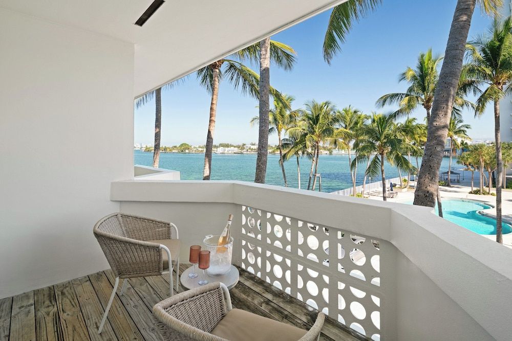 Palm Tree Club Miami Hotel Superior Double with Balcony 5