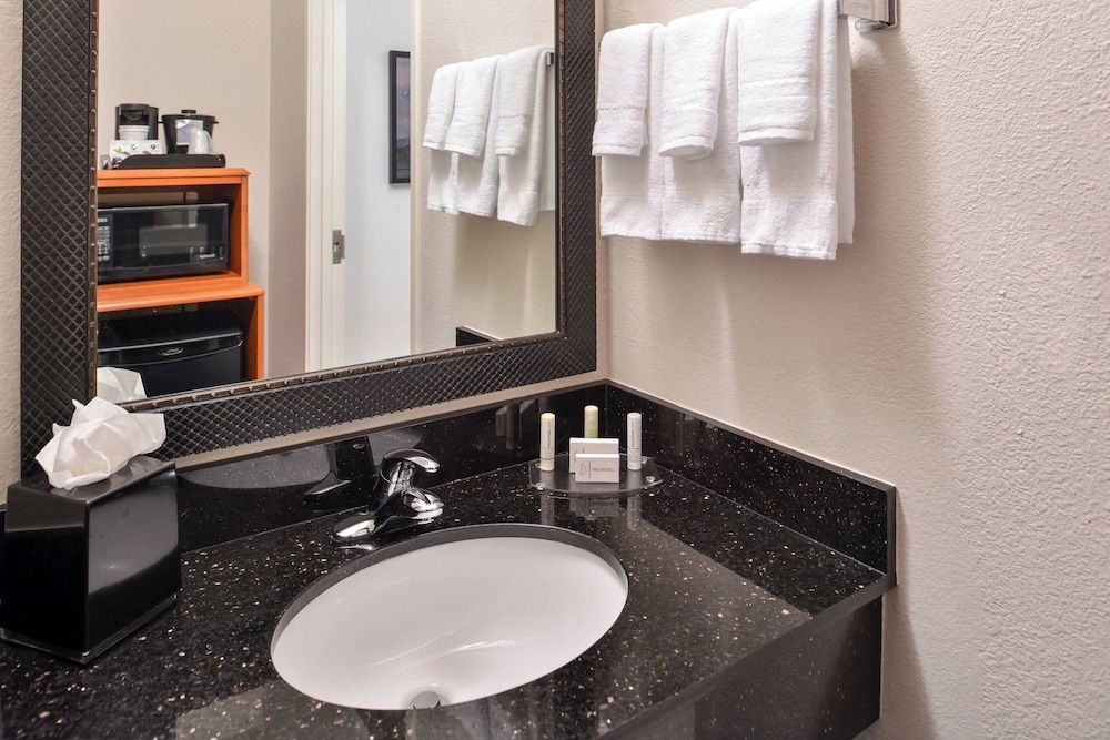 Room, 2 Double Beds (Mobility/Hearing Accessible, Tub)