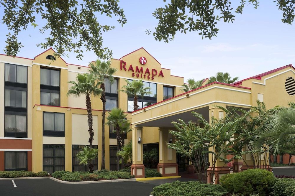 undefined Ramada by Wyndham Suites Orlando Airport 5