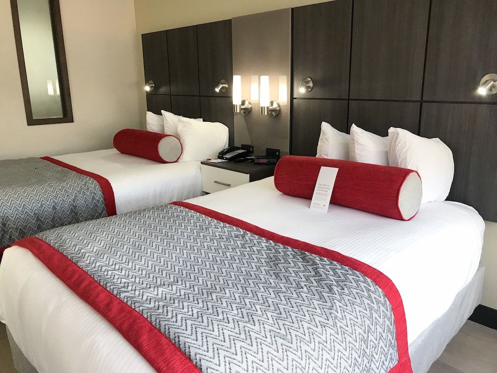 Ramada by Wyndham Suites Orlando Airport Studio Suite, 2 Double Beds, Accessible, Non Smoking (Mobility Accessible) 4