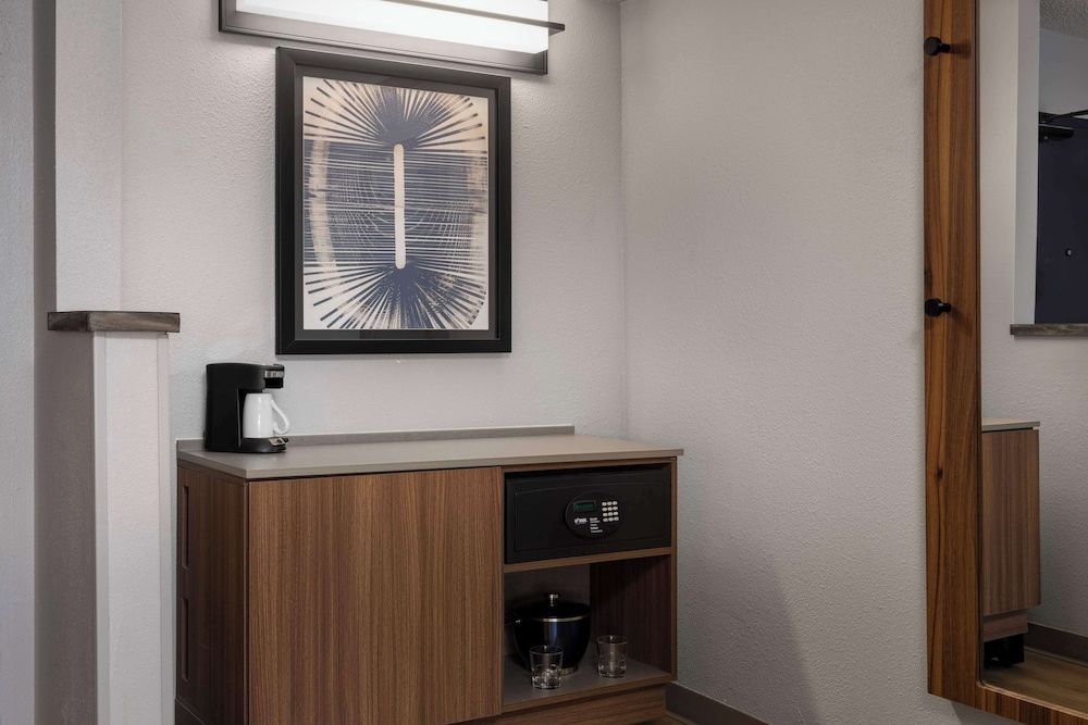Hyatt Place Orlando Airport