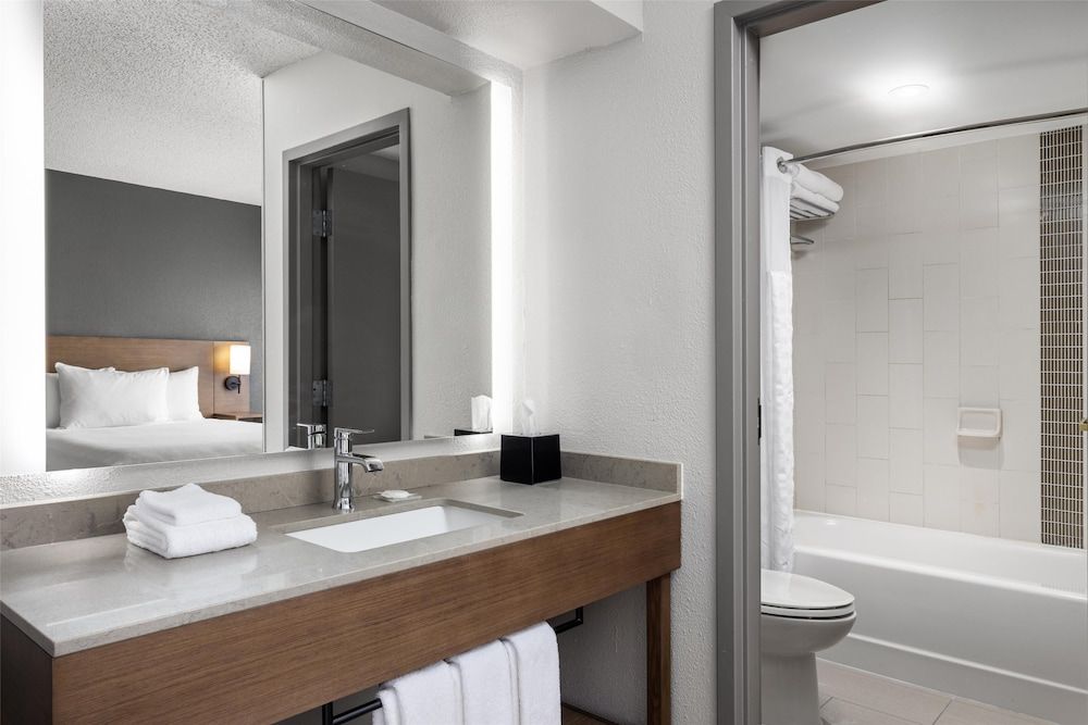 undefined Hyatt Place Orlando Airport 10