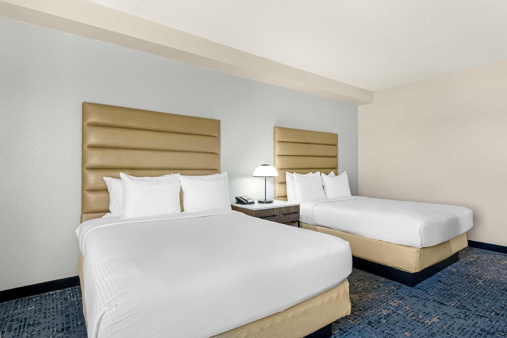 undefined Best Western Plus Universal Inn 5