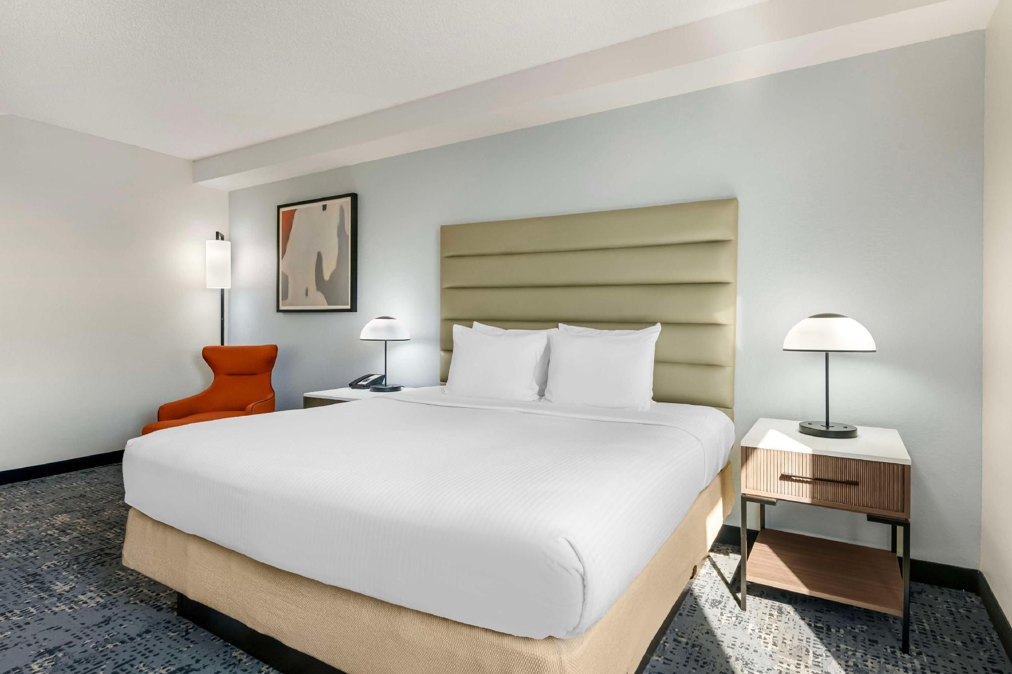 undefined Best Western Plus Universal Inn 8