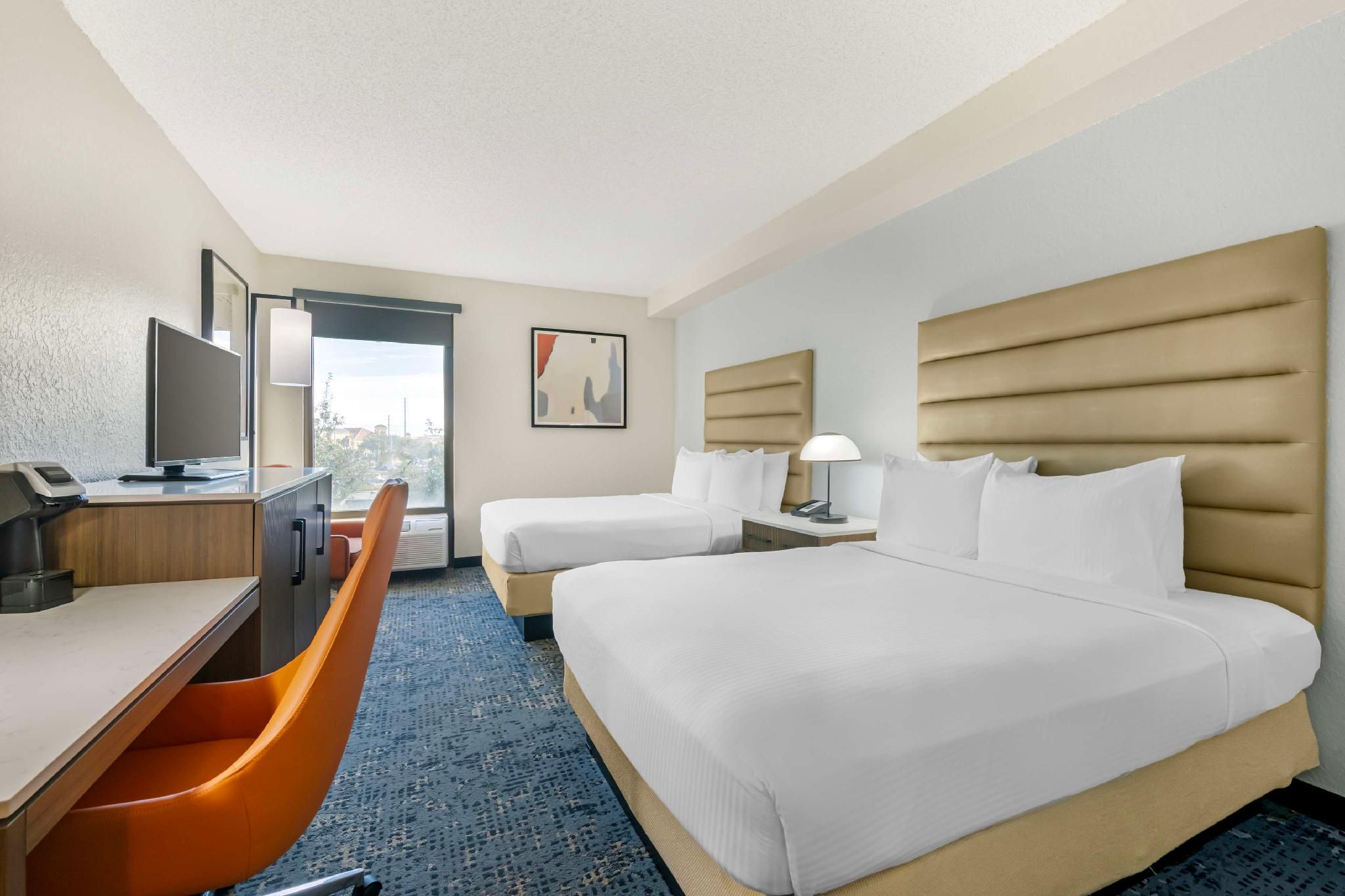 undefined Best Western Plus Universal Inn 6