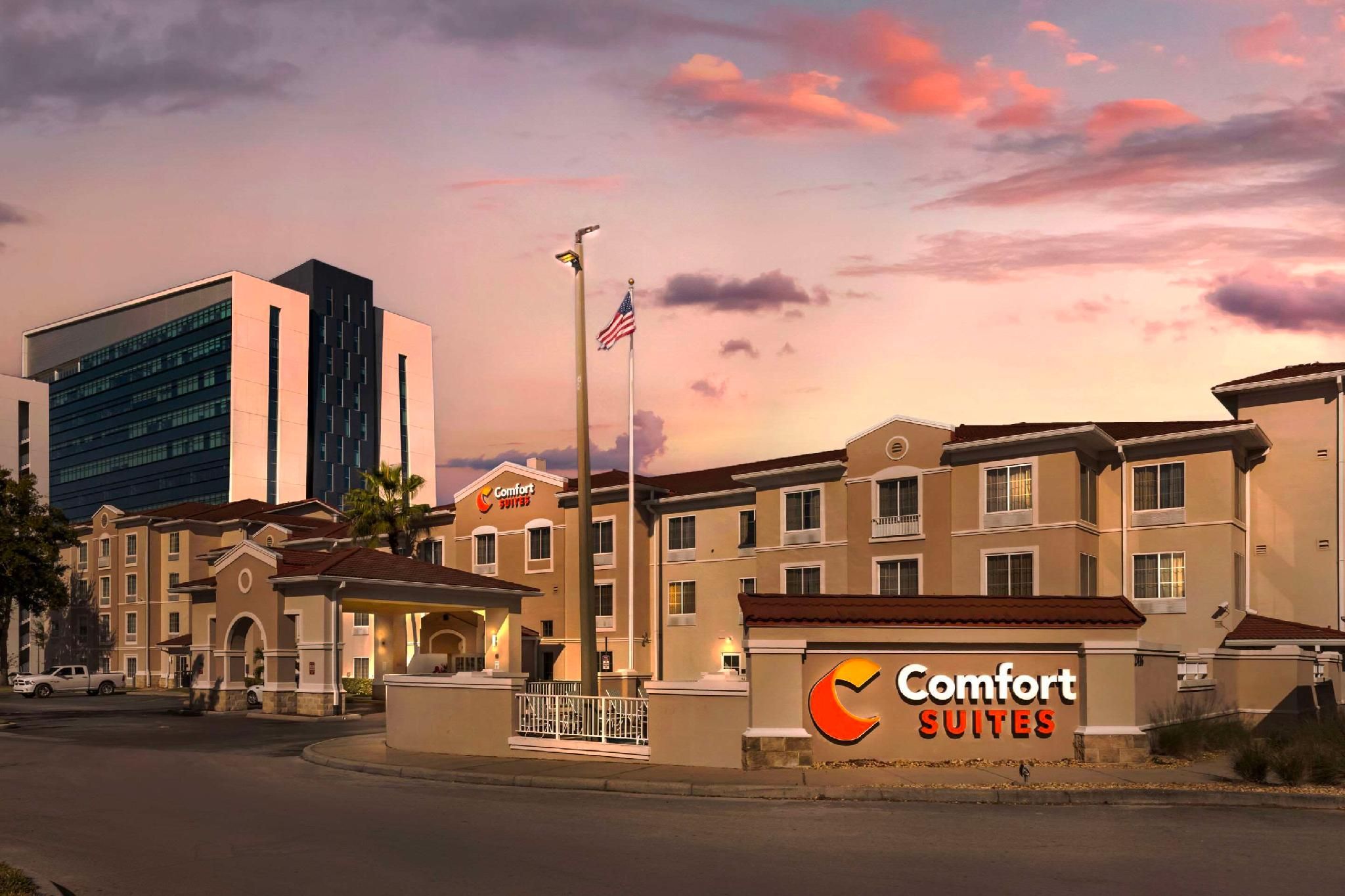 undefined Comfort Suites Downtown 2