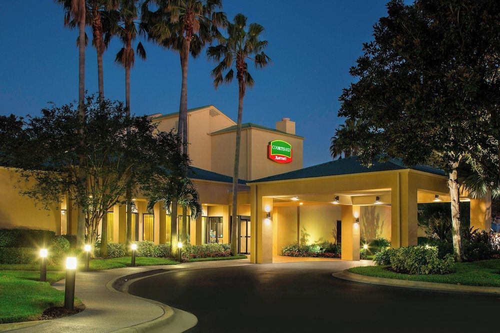 undefined Courtyard by Marriott Orlando International Dr / Conv Cntr 4