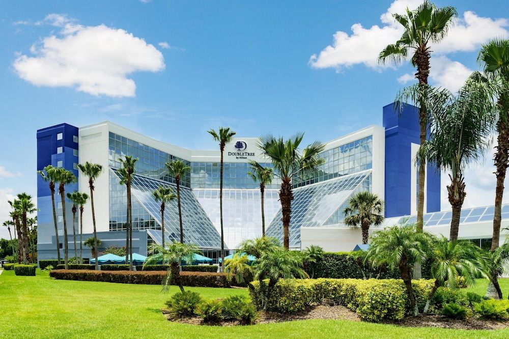 undefined DoubleTree by Hilton Orlando Airport 2