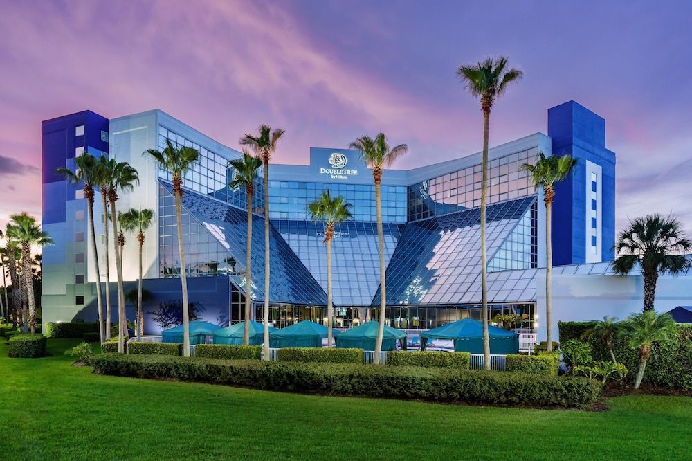 undefined DoubleTree by Hilton Orlando Airport 5