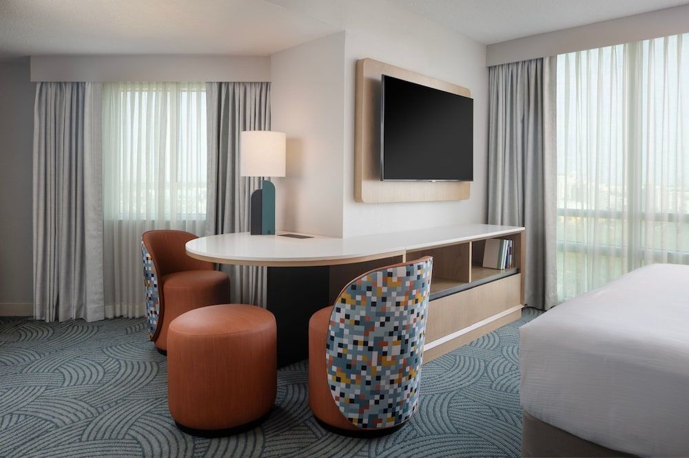 Junior Suite, 1 King Bed with Sofa bed, Non Smoking