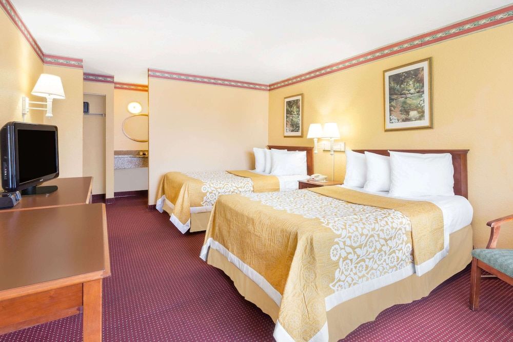 undefined Howard Johnson by Wyndham Orlando/International Drive 6