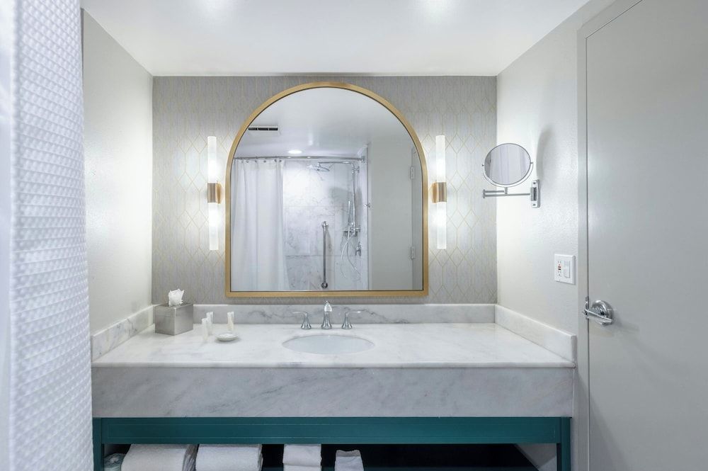 Castle Hotel, Autograph Collection Room, 2 Queen Beds 10