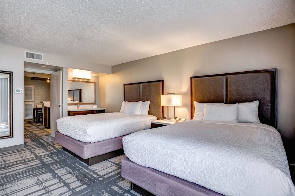 undefined Embassy Suites by Hilton Orlando International Dr Conv Ctr 4