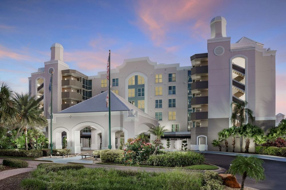 undefined Embassy Suites by Hilton Orlando Lake Buena Vista Resort 2