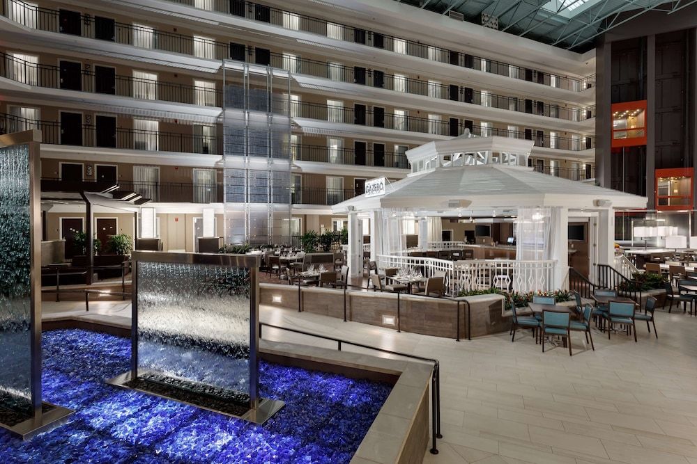 undefined Embassy Suites by Hilton Orlando Lake Buena Vista Resort 4