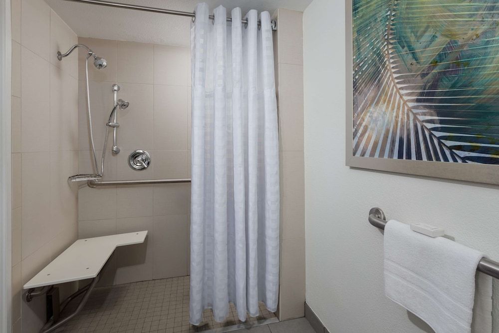 undefined Embassy Suites by Hilton Orlando Lake Buena Vista Resort 10