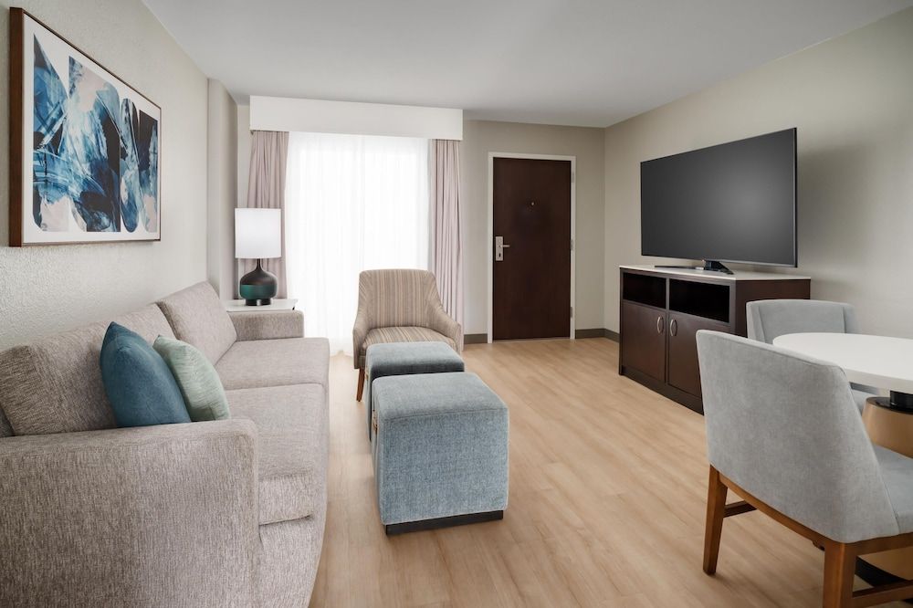 undefined Embassy Suites by Hilton Orlando Lake Buena Vista Resort 9