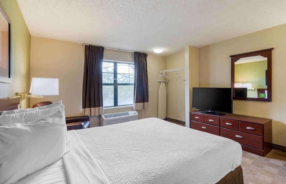 Extended Stay America Select Suites Orlando Maitland 1760 Pe Studio, 1 Queen Bed, Non Smoking 2