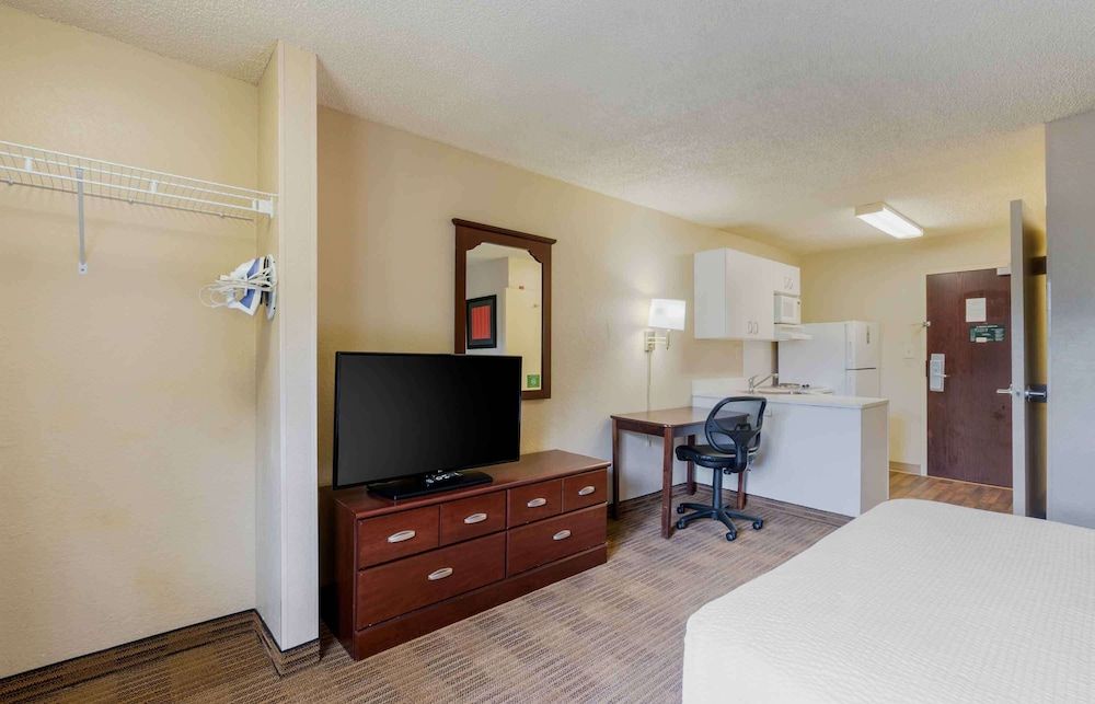 Extended Stay America Select Suites Orlando Maitland 1760 Pe Studio, 1 Queen Bed, Non Smoking 4