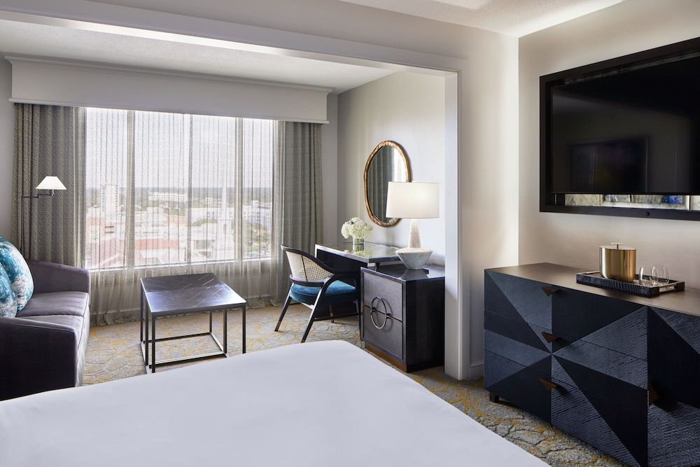 Grand Bohemian Orlando, Autograph Collection Room, 1 King Bed, Non Smoking 13