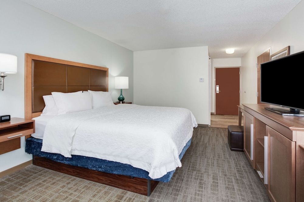 undefined Hampton Inn Orlando International Drive Convention Center 7