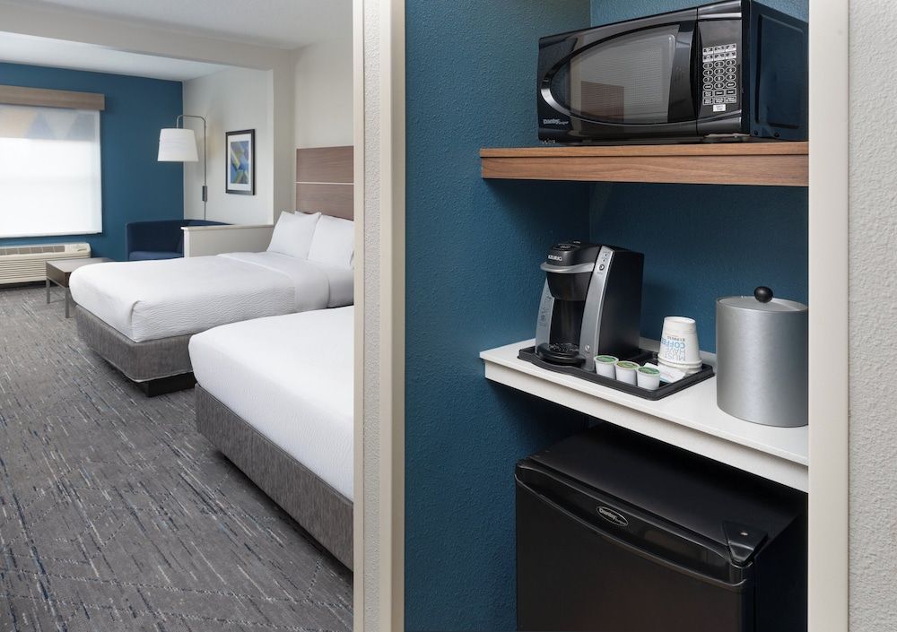 undefined Holiday Inn Express Orlando International Airport by IHG 10