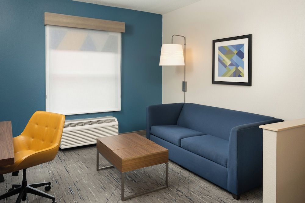 undefined Holiday Inn Express Orlando International Airport by IHG 2