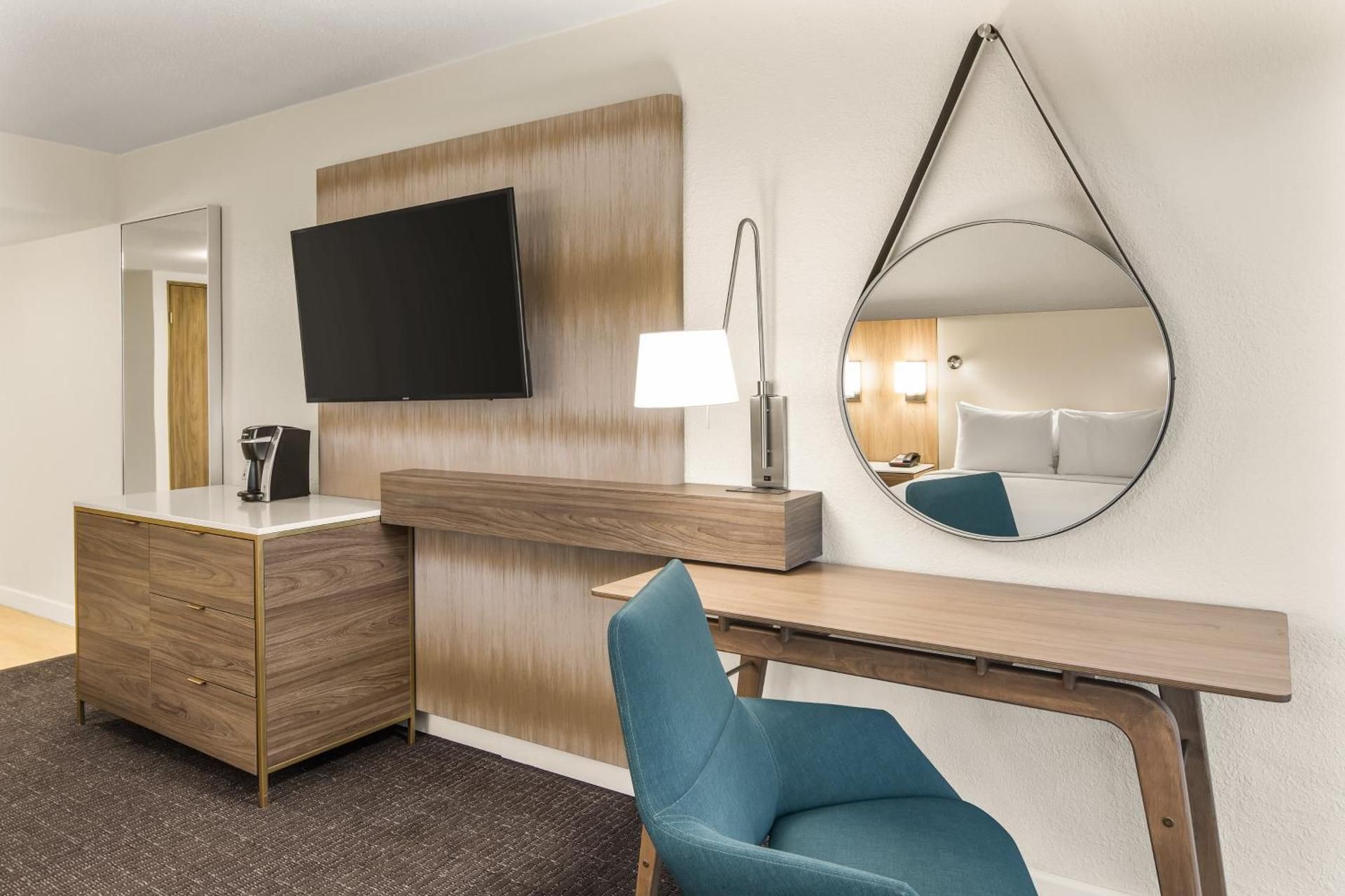 2 Queen Standard Balcony