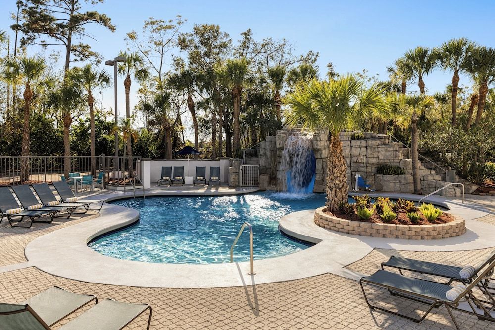 undefined Crowne Plaza Orlando - Lake Buena Vista by IHG