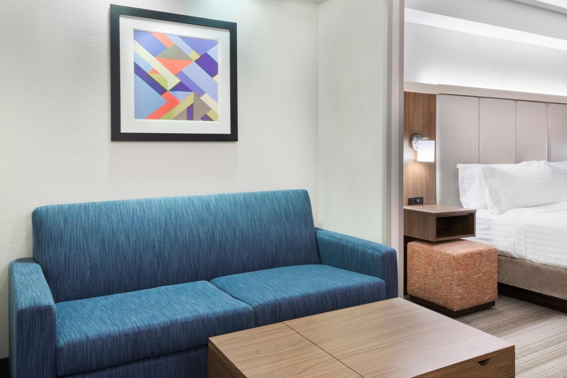 King Suite with Sofa Bed - Non-Smoking