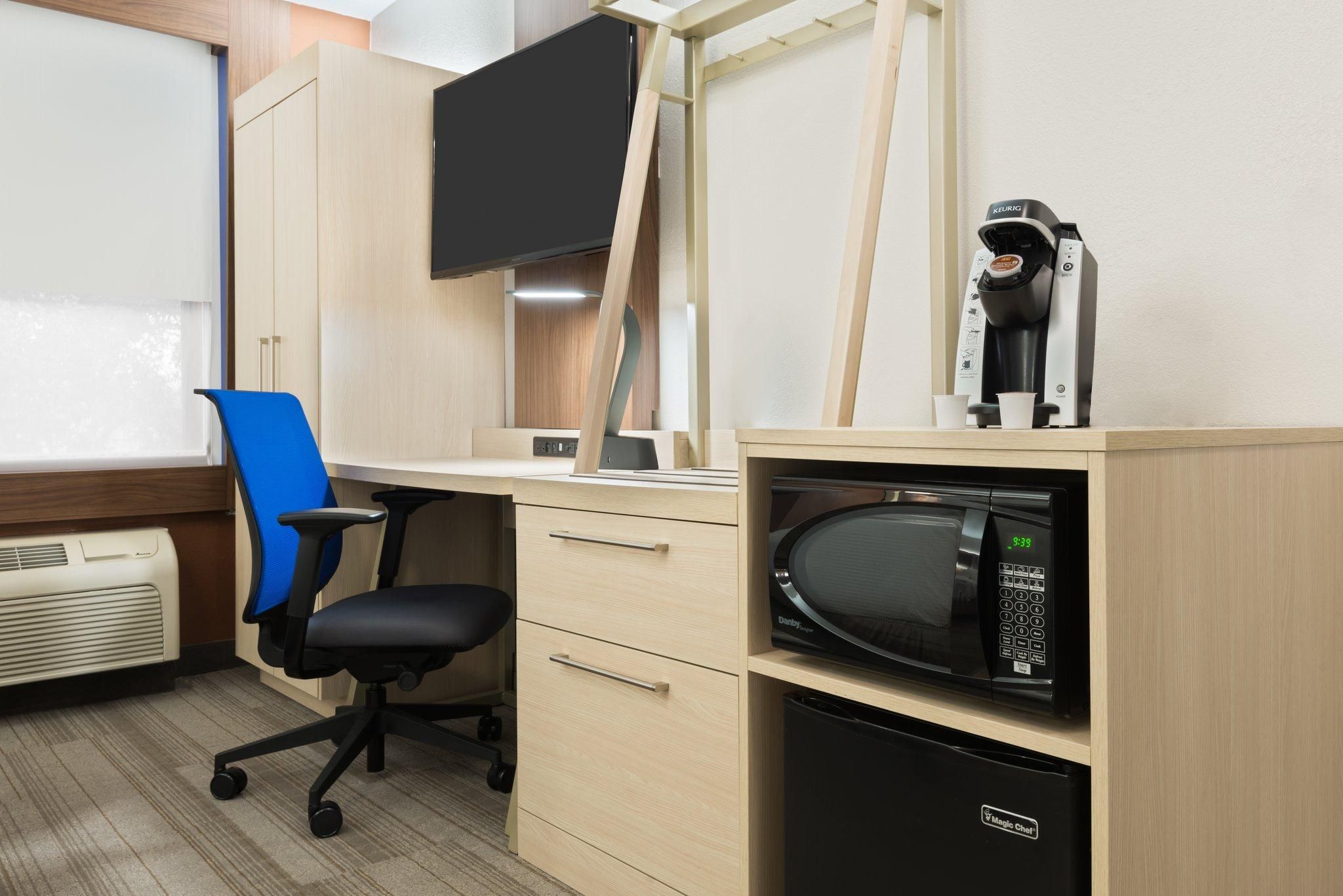 undefined Holiday Inn Express & Suites Nearest Universal Orlando by IHG 7