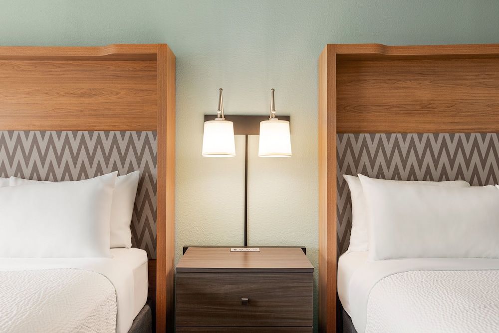 Standard Room, 2 Queen Beds, Refrigerator