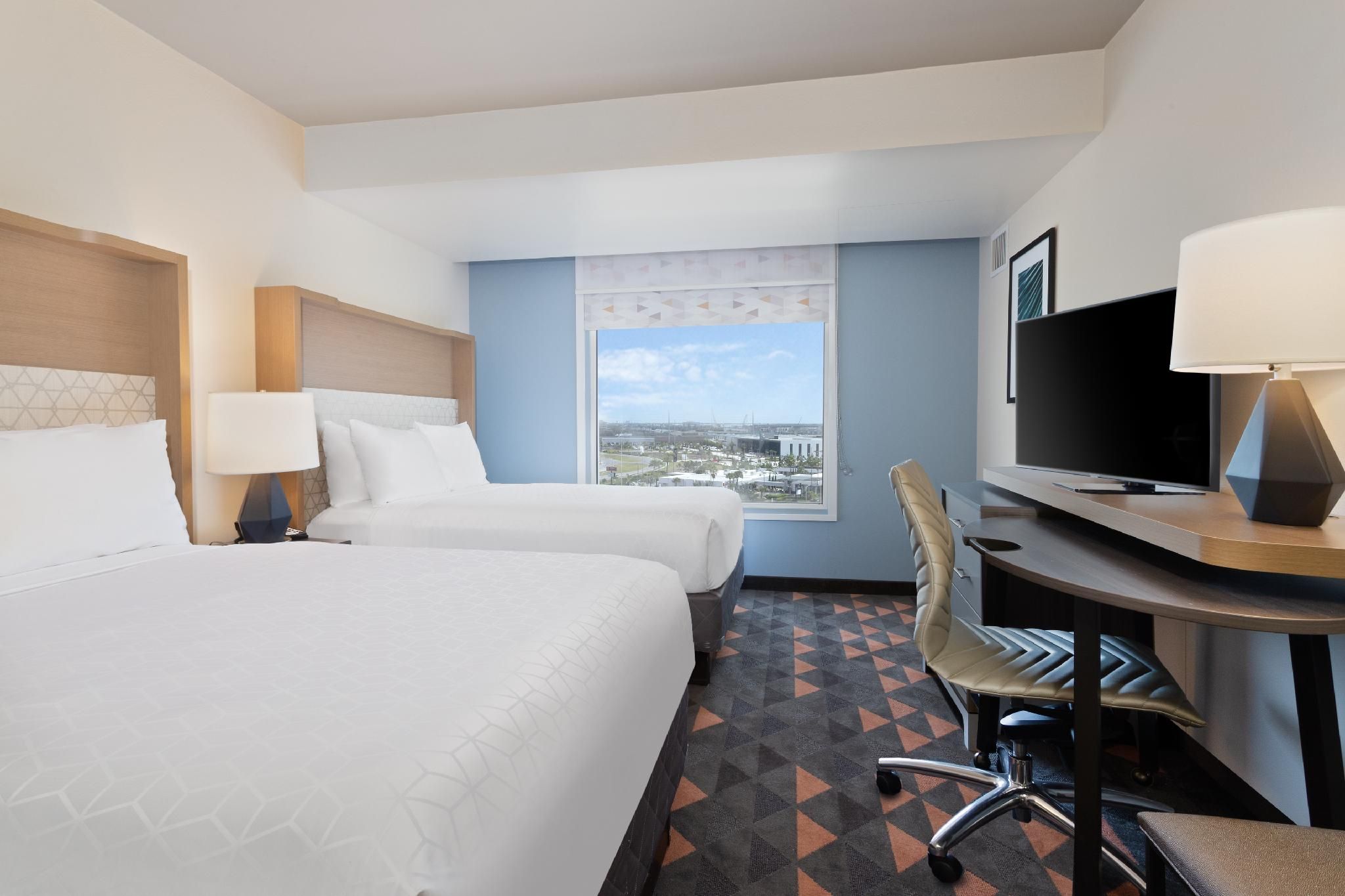 undefined Holiday Inn & Suites Across from Universal Orlando by IHG 5