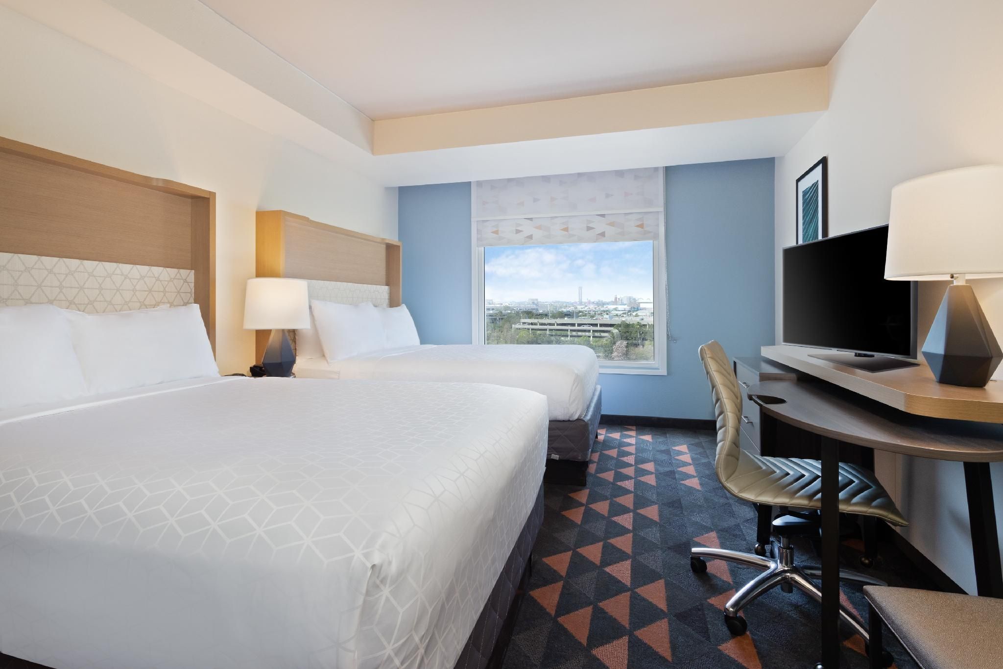 2 Double Beds 1 Bedroom Suite High Floor
