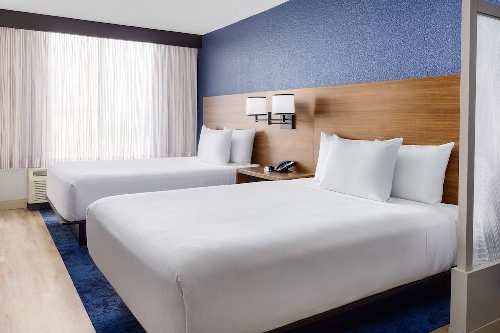 Hyatt Place Orlando / I-Drive / Convention Center Room (2 Queen Beds and 1 Sofa Bed) 2