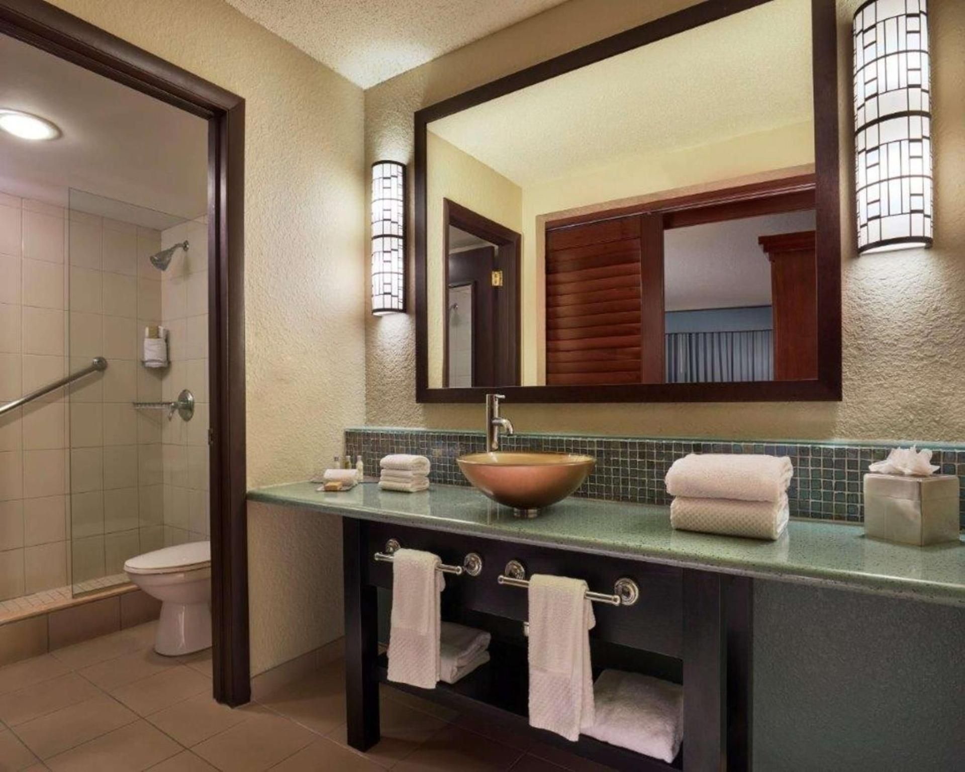 King Suite with Sofa Bed - Resort View 