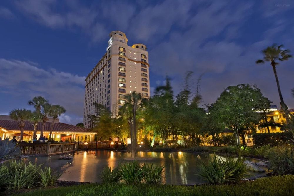 undefined DoubleTree by Hilton Orlando Theme Park Resort 5