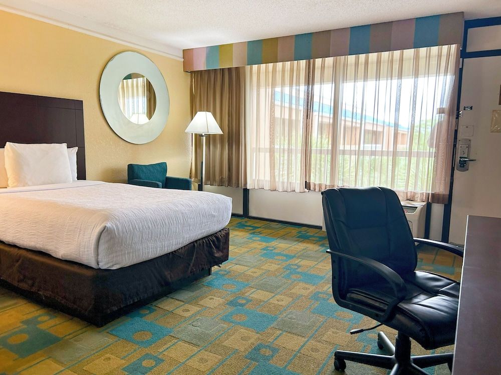 undefined Hotel Monreale Express and Studios IDrive District 4