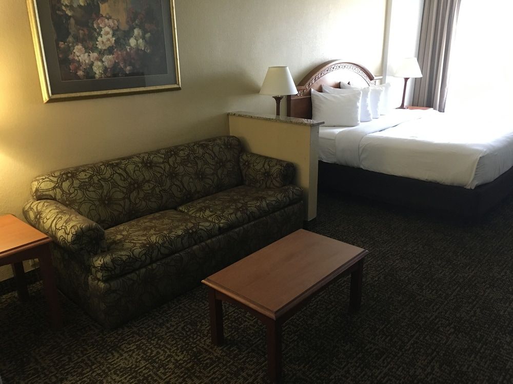 undefined Quality Inn & Suites Winter Park Village Area 3