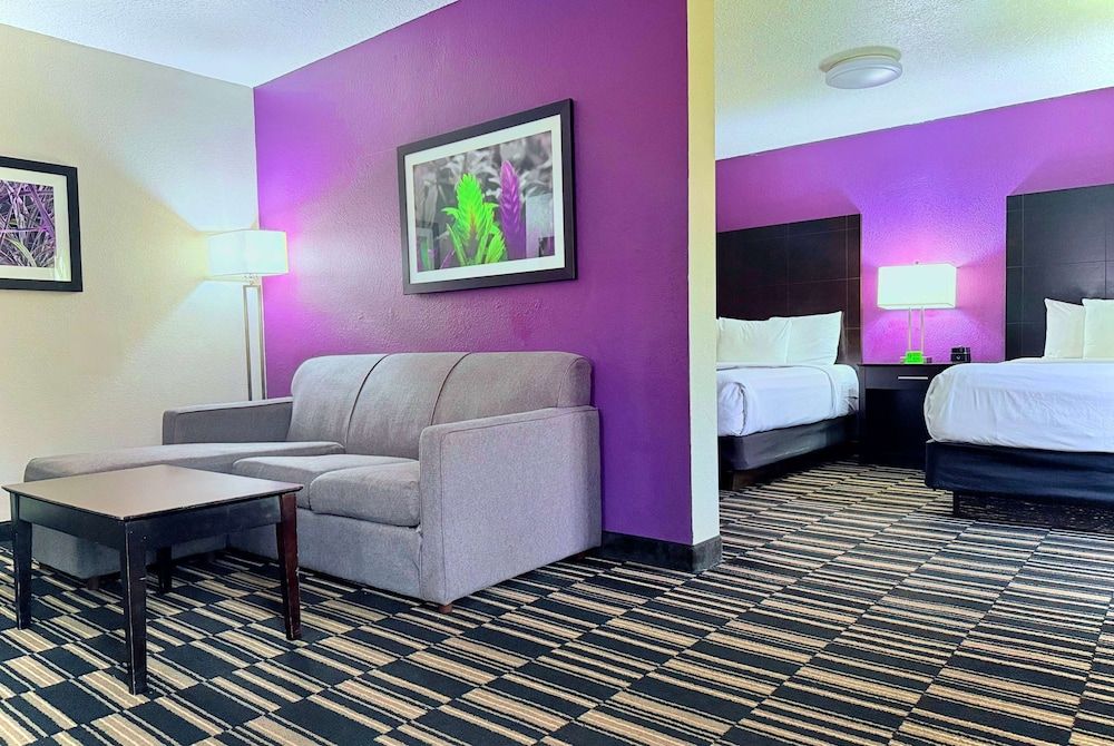 undefined La Quinta Inn & Suites by Wyndham Orlando Universal area 8