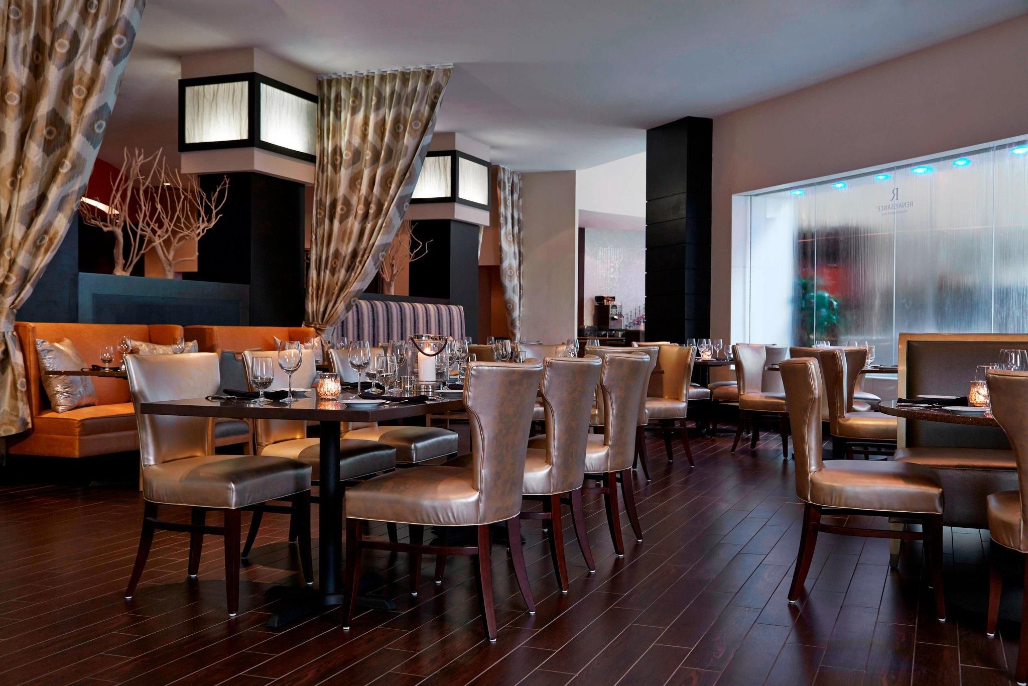 undefined Renaissance Orlando Airport Hotel 7