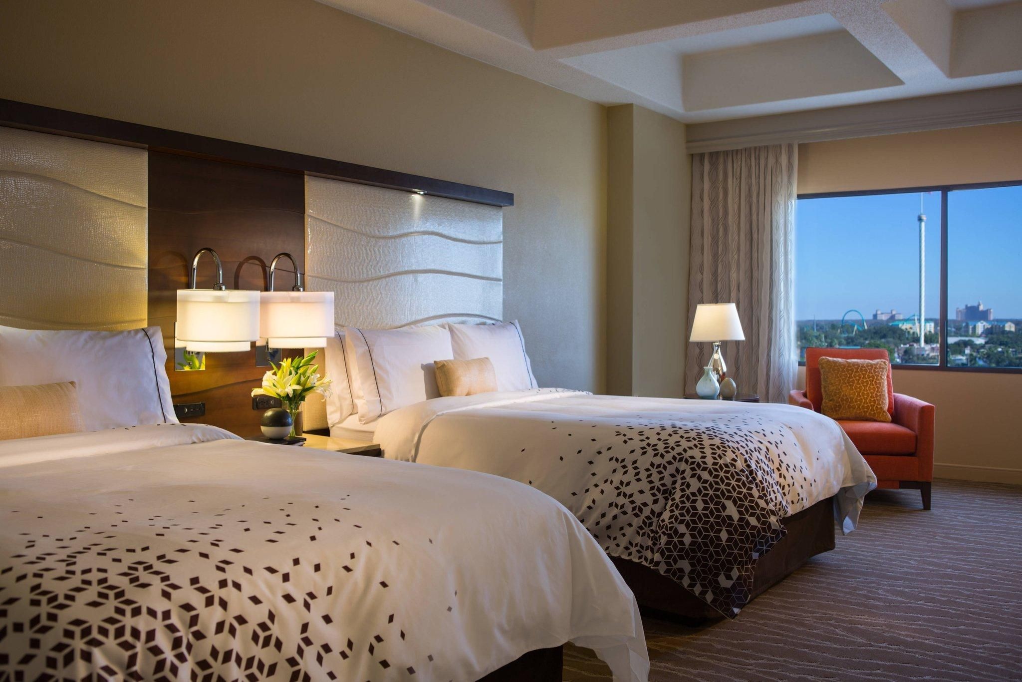 Queen Queen View, Guest Room, 2 Queen, Seaworld Or Pool View
