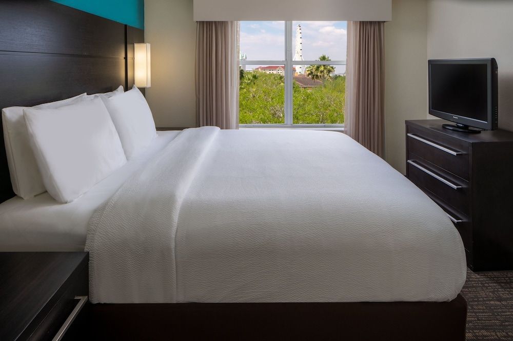 undefined Residence Inn by Marriott Orlando Convention Center 3