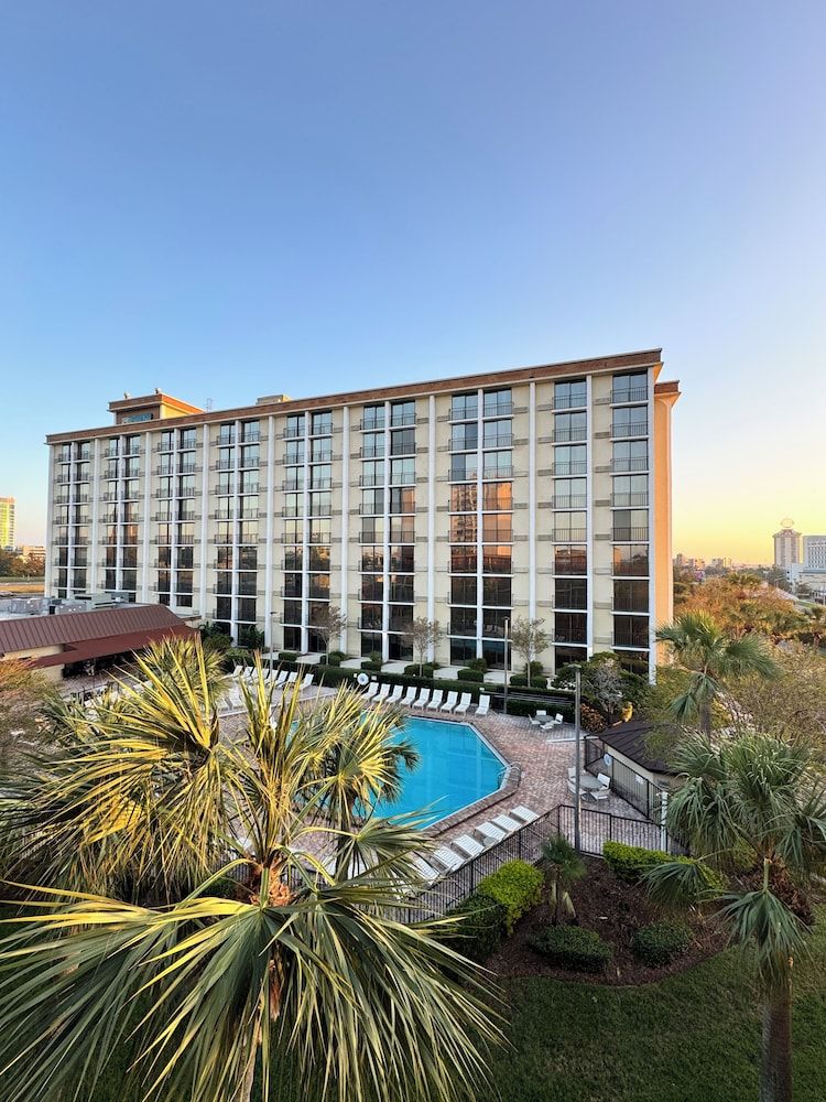 undefined Rosen Inn, closest to Universal 10