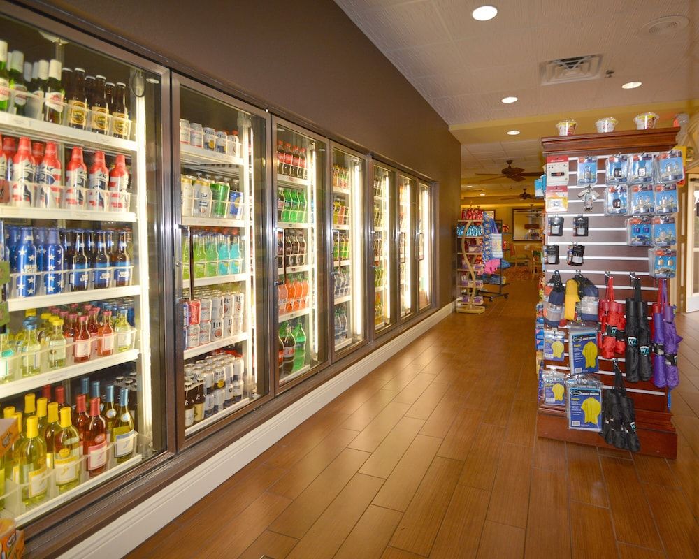 undefined Rosen Inn, closest to Universal 7