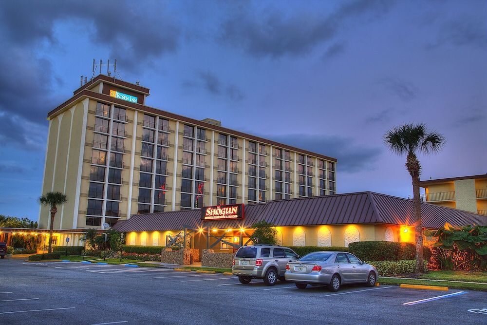 undefined Rosen Inn, closest to Universal 6